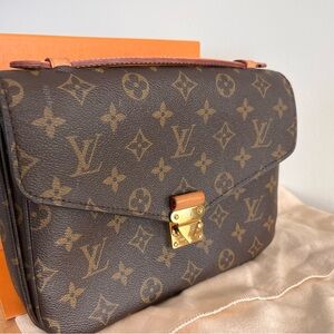 Louis Vuitton Brown Monogram Pochette Métis